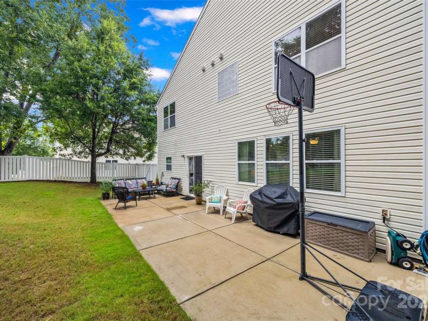 409 Garden Grove Road, Fort Mill, SC 29708.  MLS# CAR4290523, YatesRealty ID 32408. 