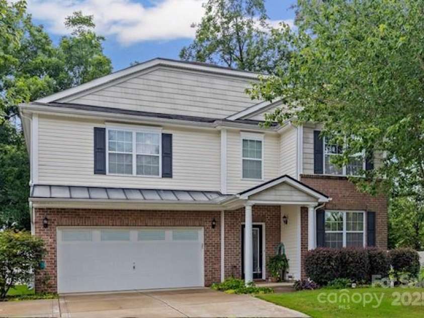 409 Garden Grove Road, Fort Mill, SC 29708.  MLS# CAR4290523, YatesRealty ID 32408. Front of home