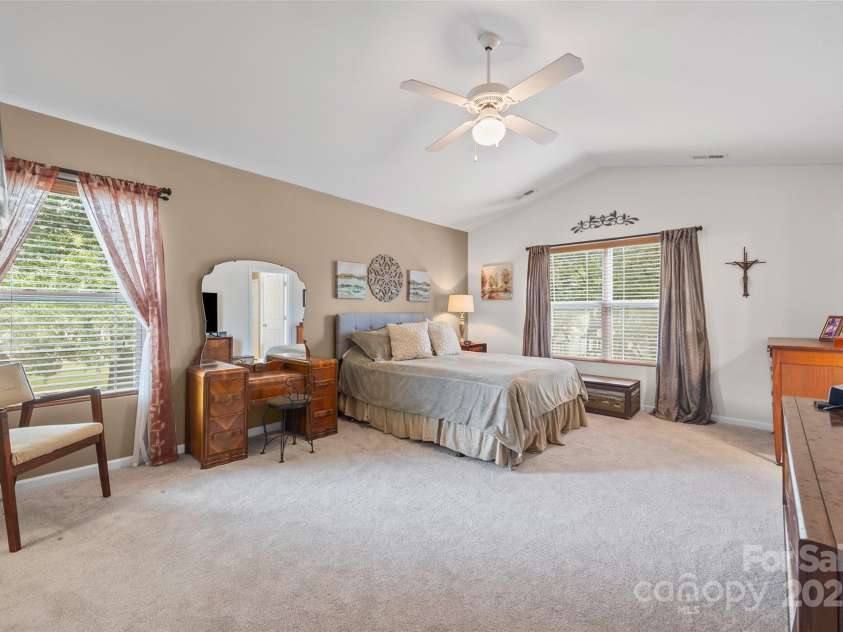 409 Garden Grove Road, Fort Mill, SC 29708.  MLS# CAR4290523, YatesRealty ID 32408. Primary bedroom