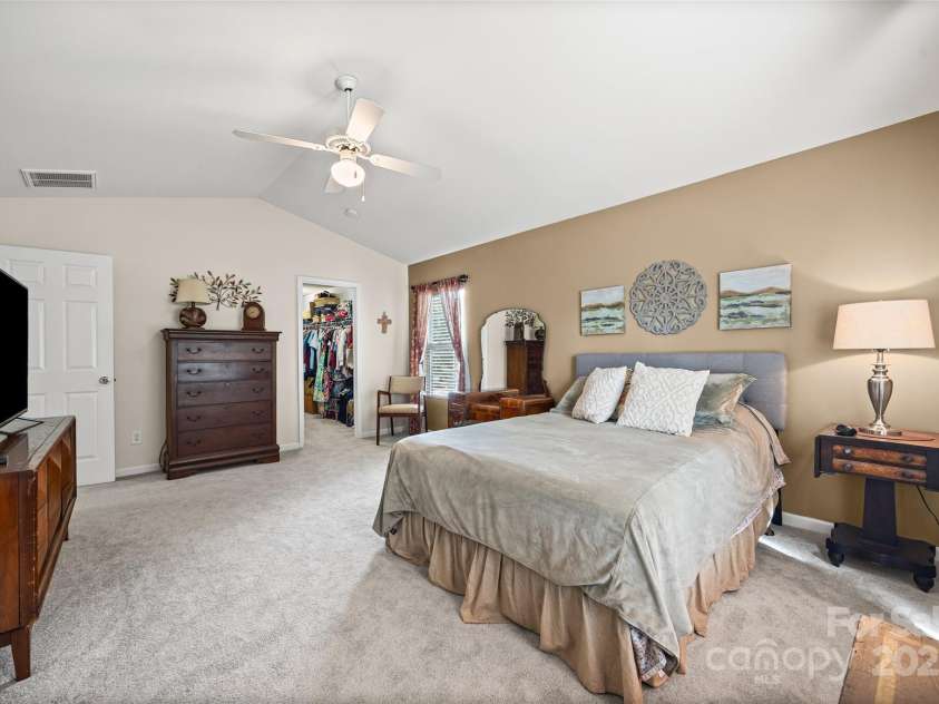409 Garden Grove Road, Fort Mill, SC 29708.  MLS# CAR4290523, YatesRealty ID 32408. Primary bedroom