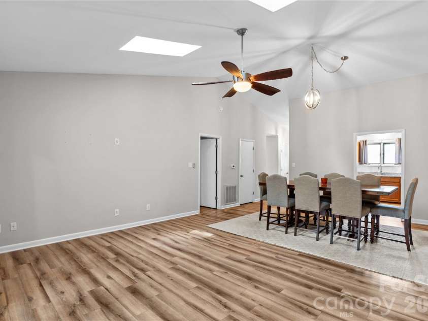 502 Wellington Hills Circle, Salisbury, NC 28147.  MLS# CAR4390526, YatesRealty ID 32408. 