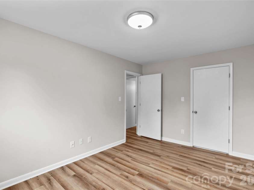 502 Wellington Hills Circle, Salisbury, NC 28147.  MLS# CAR4390526, YatesRealty ID 32408. 