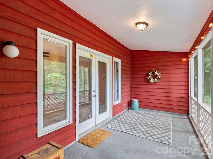 502 Wellington Hills Circle, Salisbury, NC 28147.  MLS# CAR4390526, YatesRealty ID 32408. 