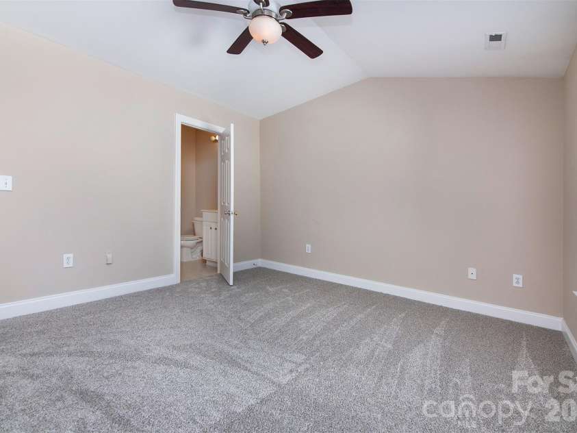 2425 Ryerson Court, Charlotte, NC 28213.  MLS# CAR4335822, YatesRealty ID 3241. 