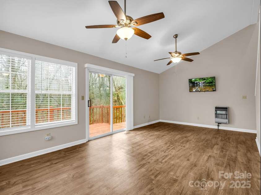 38 Renea Drive, Brevard, NC 28712.  MLS# CAR4325098, YatesRealty ID 3241. 