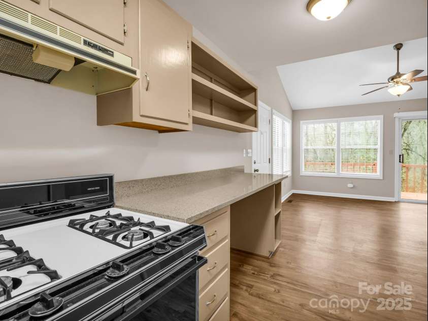 38 Renea Drive, Brevard, NC 28712.  MLS# CAR4325098, YatesRealty ID 3241. 