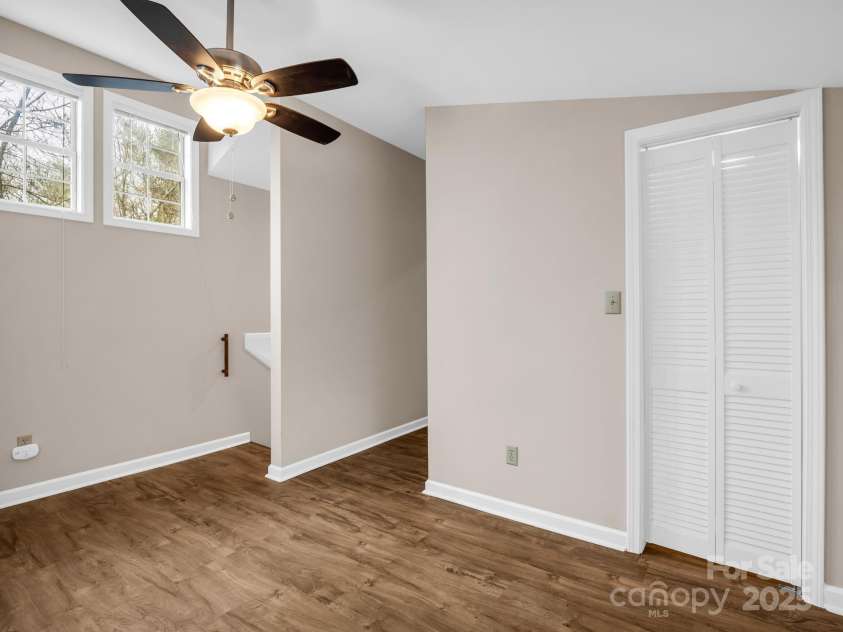 38 Renea Drive, Brevard, NC 28712.  MLS# CAR4325098, YatesRealty ID 3241. 