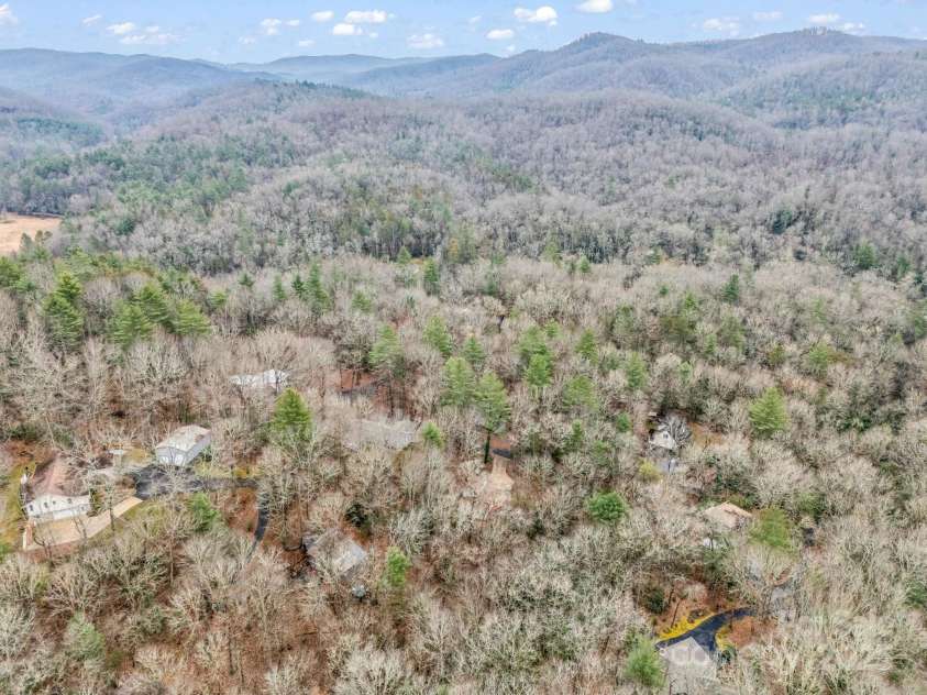 38 Renea Drive, Brevard, NC 28712.  MLS# CAR4325098, YatesRealty ID 3241. 