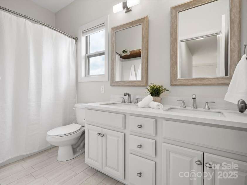 805 Five Leaf Lane, Waxhaw, NC 28173.  MLS# CAR4236004, YatesRealty ID 3241. 