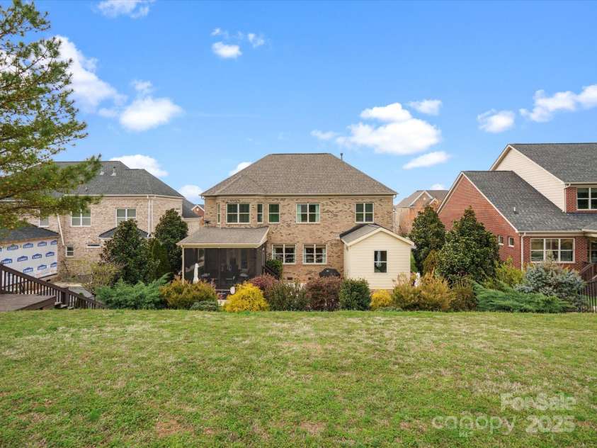 805 Five Leaf Lane, Waxhaw, NC 28173.  MLS# CAR4236004, YatesRealty ID 3241. 