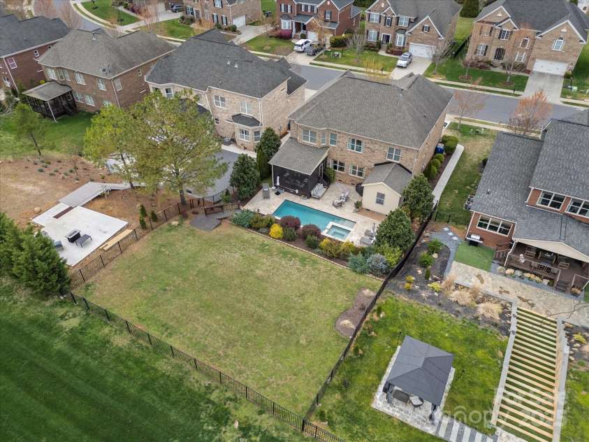 805 Five Leaf Lane, Waxhaw, NC 28173.  MLS# CAR4236004, YatesRealty ID 3241. 