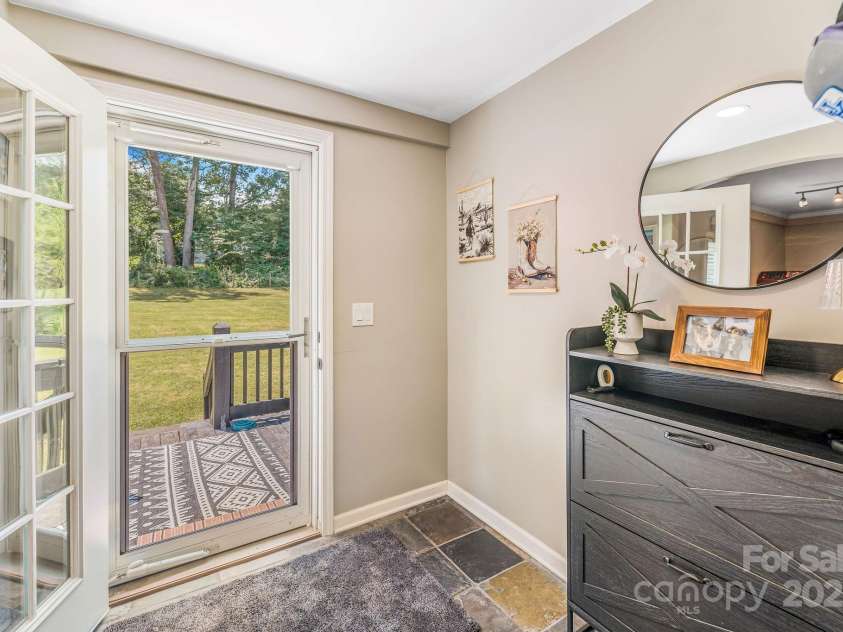 474 Glenwood Drive, Marion, NC 28752.  MLS# CAR4276270, YatesRealty ID 32411. Mudroom