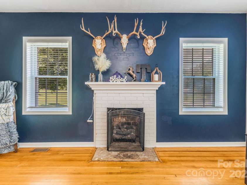 474 Glenwood Drive, Marion, NC 28752.  MLS# CAR4276270, YatesRealty ID 32411. Propane fireplace