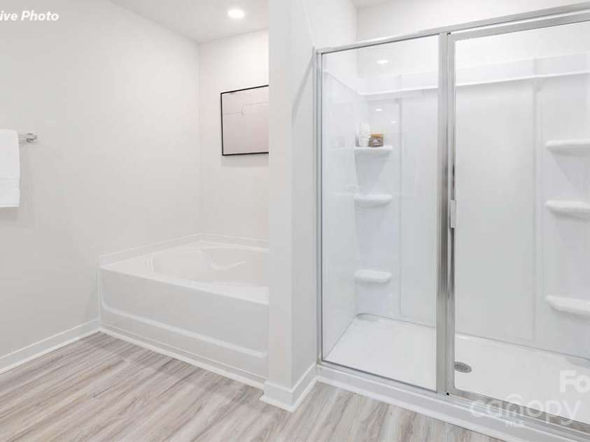 13109 Bristlehead Way, Charlotte, NC 28215.  MLS# CAR4284983, YatesRealty ID 32412. 