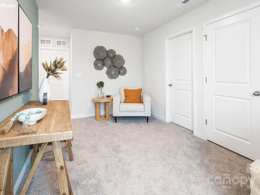 13109 Bristlehead Way, Charlotte, NC 28215.  MLS# CAR4284983, YatesRealty ID 32412. 