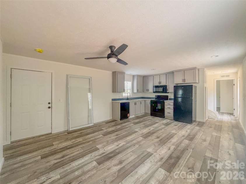 2401 Liberty Church Road, Hickory, NC 28601.  MLS# CAR4395624, YatesRealty ID 32412. 