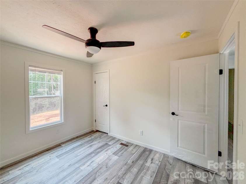 2401 Liberty Church Road, Hickory, NC 28601.  MLS# CAR4395624, YatesRealty ID 32412. 