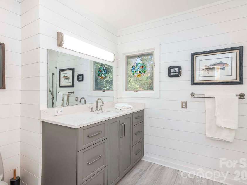 1580 Fairway Drive, Lake Toxaway, NC 28747.  MLS# CAR4361935, YatesRealty ID 32413. 