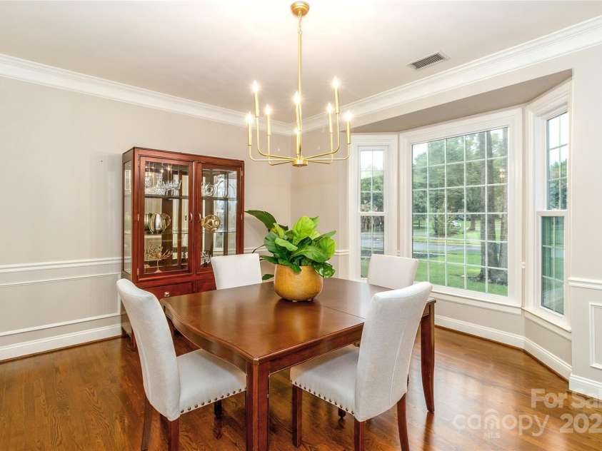 302 Bramwell Place, Matthews, NC 28105.  MLS# CAR4291565, YatesRealty ID 32413. 