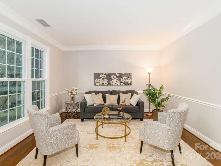 302 Bramwell Place, Matthews, NC 28105.  MLS# CAR4291565, YatesRealty ID 32413. 