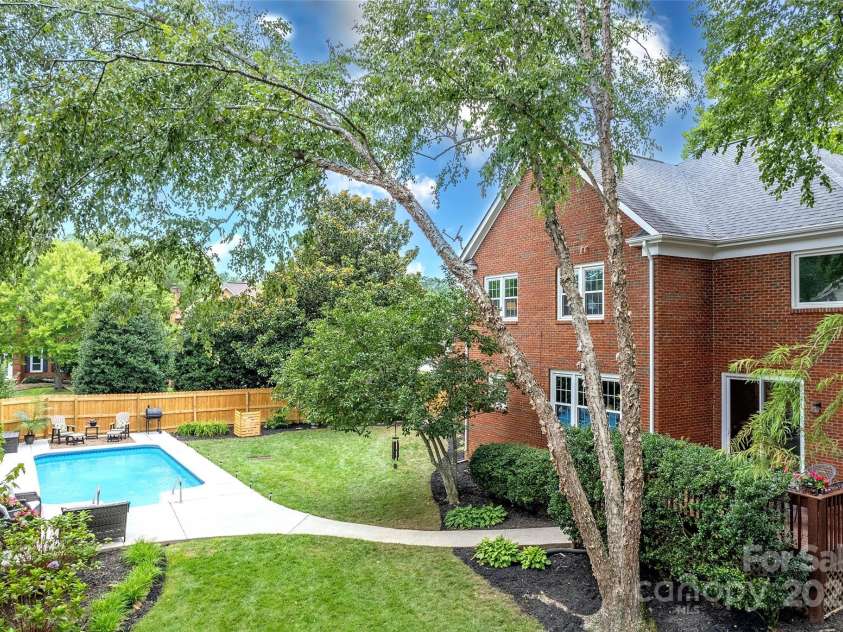302 Bramwell Place, Matthews, NC 28105.  MLS# CAR4291565, YatesRealty ID 32413. 