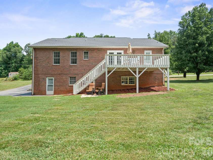 1133 Finger Bridge Road, Hickory, NC 28602.  MLS# CAR4393755, YatesRealty ID 32414. 