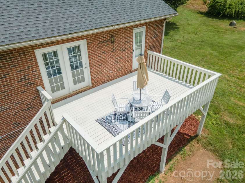 1133 Finger Bridge Road, Hickory, NC 28602.  MLS# CAR4393755, YatesRealty ID 32414. 