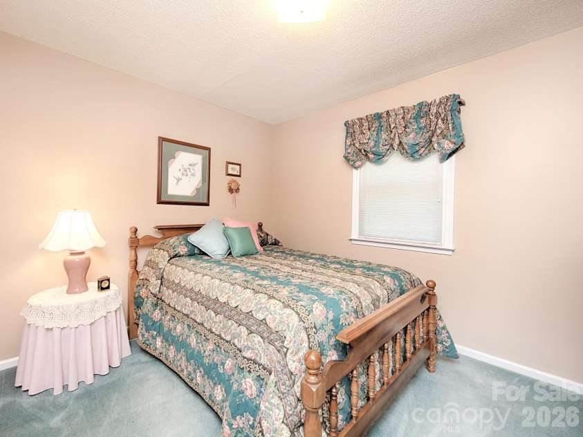 1005 Forest Park Drive, Statesville, NC 28677.  MLS# CAR4374714, YatesRealty ID 32415. 2nd Bedroom