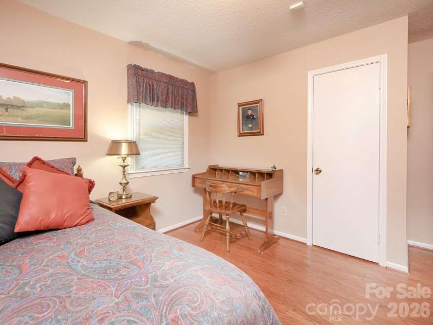 1005 Forest Park Drive, Statesville, NC 28677.  MLS# CAR4374714, YatesRealty ID 32415. 3rd Bedroom with Closet