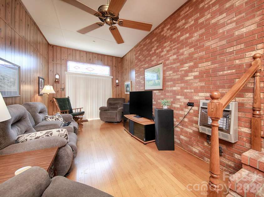 1005 Forest Park Drive, Statesville, NC 28677.  MLS# CAR4374714, YatesRealty ID 32415. Cozy Den