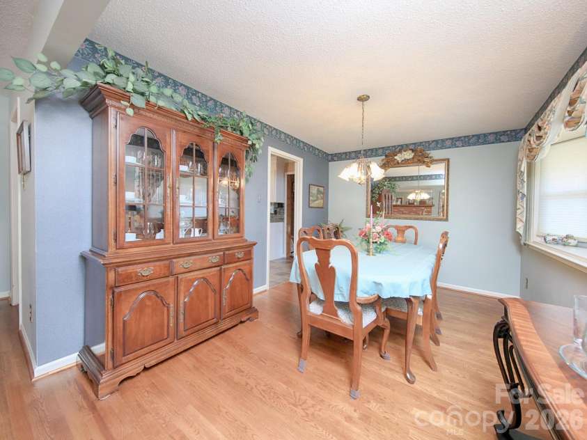 1005 Forest Park Drive, Statesville, NC 28677.  MLS# CAR4374714, YatesRealty ID 32415. Dining Room