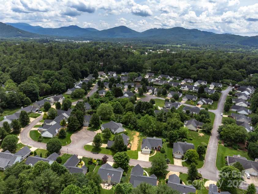 330 Stonehollow Road, Fletcher, NC 28732.  MLS# CAR4271829, YatesRealty ID 32415. 