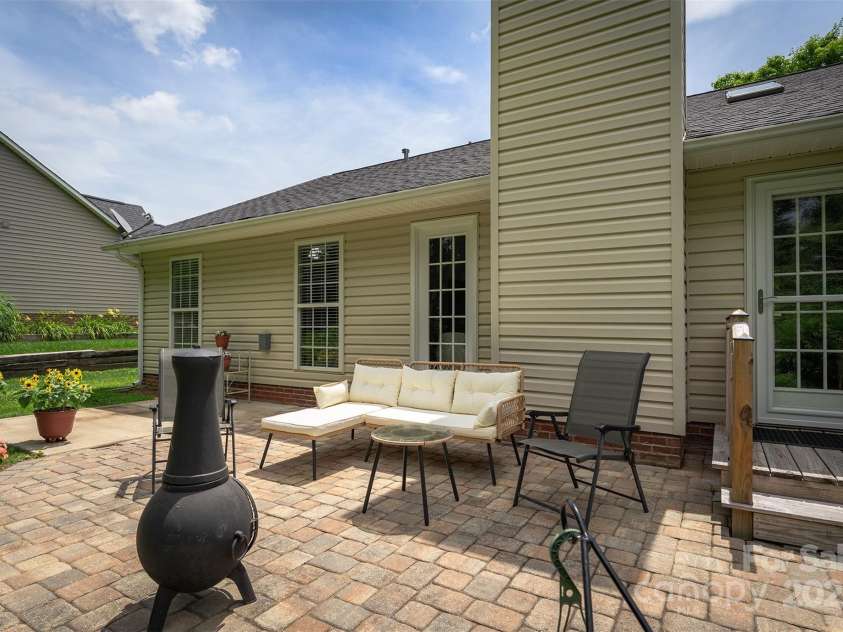 330 Stonehollow Road, Fletcher, NC 28732.  MLS# CAR4271829, YatesRealty ID 32415. 