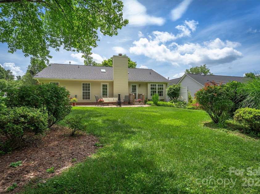 330 Stonehollow Road, Fletcher, NC 28732.  MLS# CAR4271829, YatesRealty ID 32415. 
