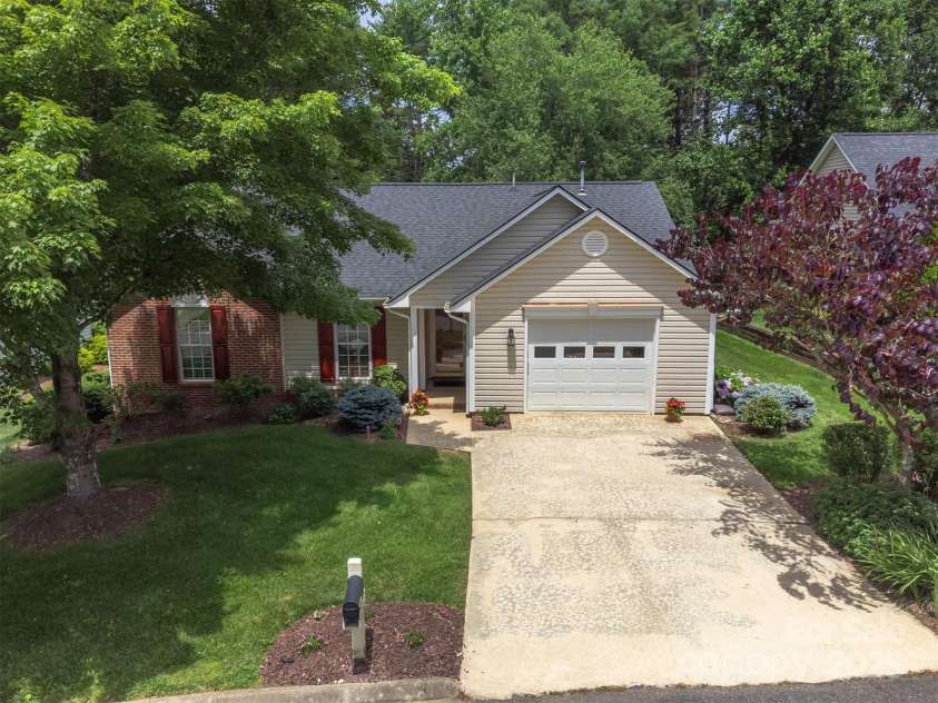 330 Stonehollow Road, Fletcher, NC 28732.  MLS# CAR4271829, YatesRealty ID 32415. 