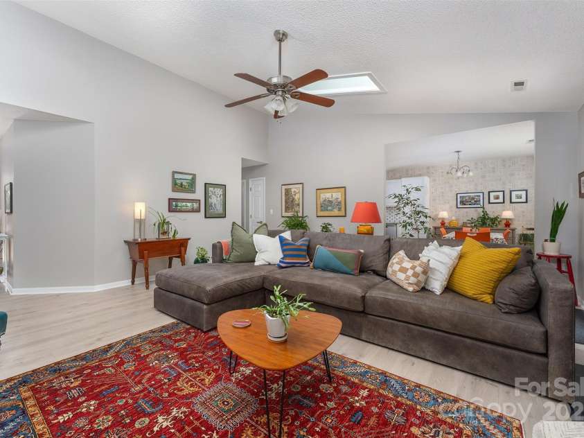 330 Stonehollow Road, Fletcher, NC 28732.  MLS# CAR4271829, YatesRealty ID 32415. Bright, open, & airy