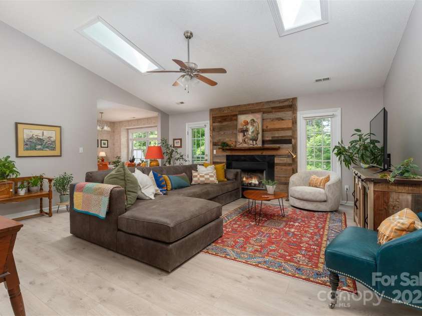 330 Stonehollow Road, Fletcher, NC 28732.  MLS# CAR4271829, YatesRealty ID 32415. LVP throughout the main living areas & carpet in the bedrooms.