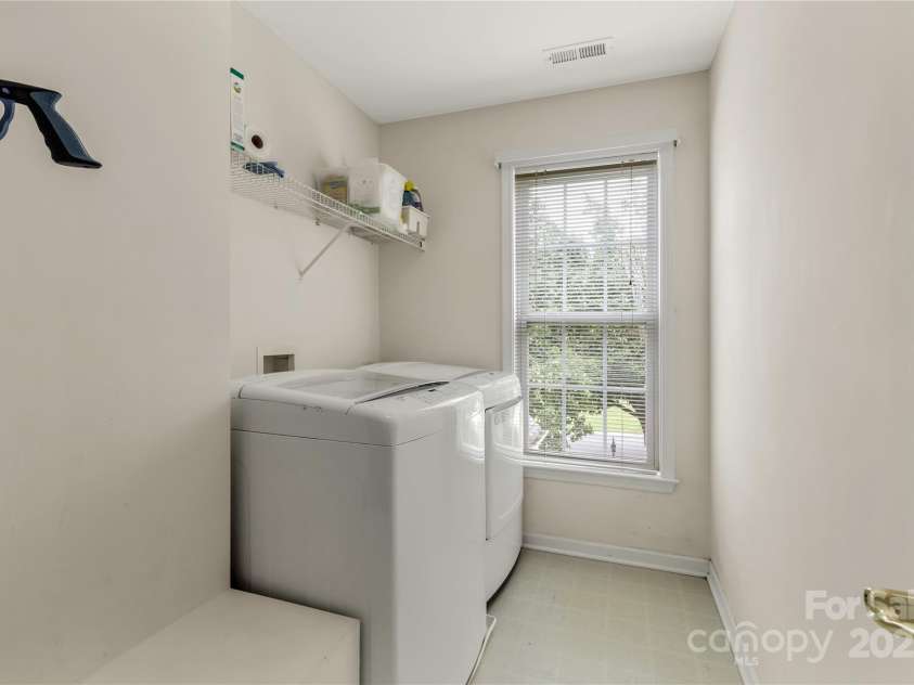 1993 Foxwood Court, Indian Land, SC 29707.  MLS# CAR4280194, YatesRealty ID 32417. Laundry room