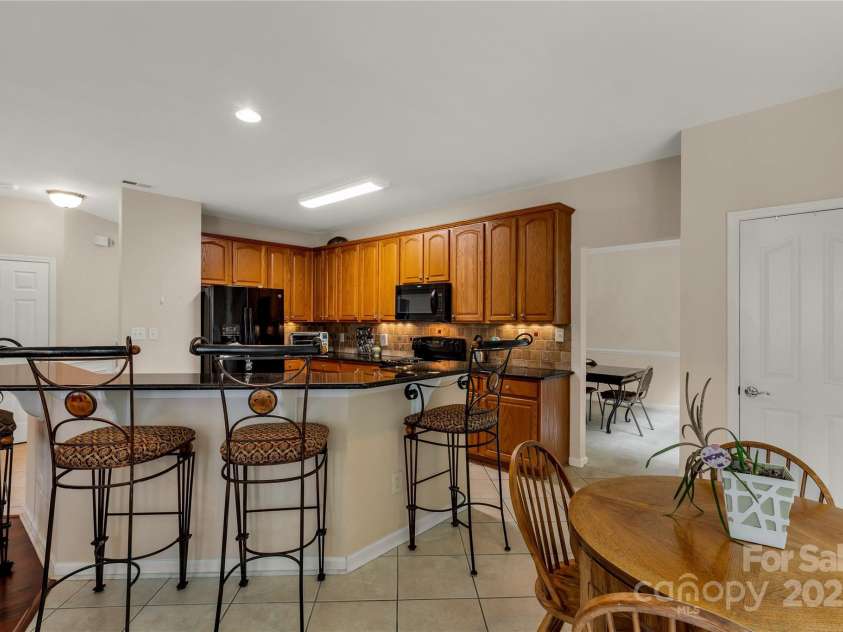 1993 Foxwood Court, Indian Land, SC 29707.  MLS# CAR4280194, YatesRealty ID 32417. Raised counter for additional seating