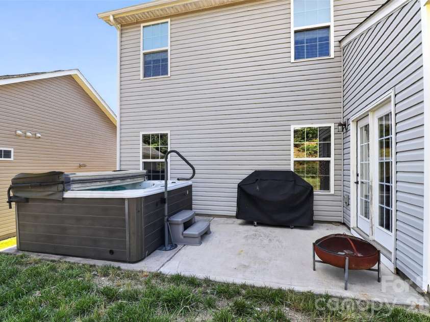 7322 Mill Ruins Avenue, Concord, NC 28025.  MLS# CAR4389579, YatesRealty ID 32417. 