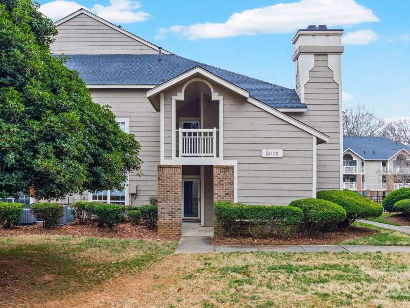 5003 Sharon Road, Charlotte, NC 28210.  MLS# CAR4300566, YatesRealty ID 32418. 