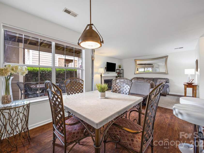 5003 Sharon Road, Charlotte, NC 28210.  MLS# CAR4300566, YatesRealty ID 32418. 