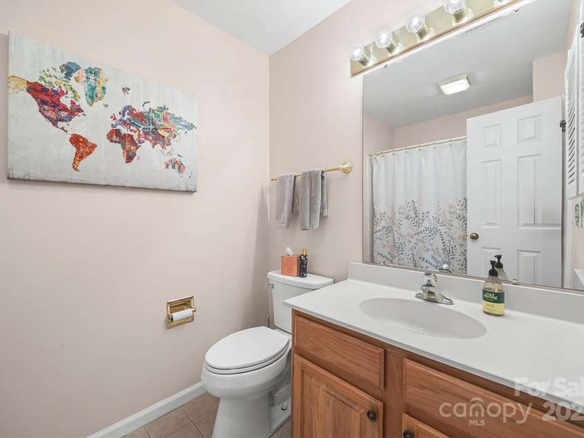 5003 Sharon Road, Charlotte, NC 28210.  MLS# CAR4300566, YatesRealty ID 32418. 