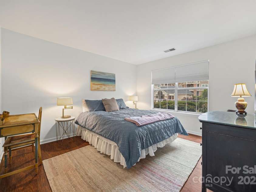 5003 Sharon Road, Charlotte, NC 28210.  MLS# CAR4300566, YatesRealty ID 32418. 