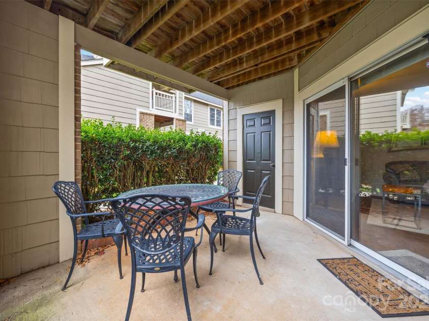 5003 Sharon Road, Charlotte, NC 28210.  MLS# CAR4300566, YatesRealty ID 32418. 