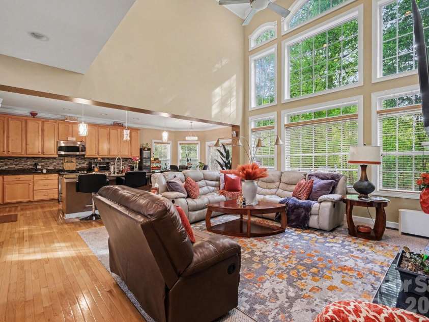 2516 River Oaks Drive, Waxhaw, NC 28173.  MLS# CAR4370058, YatesRealty ID 32419. 