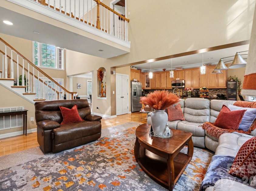 2516 River Oaks Drive, Waxhaw, NC 28173.  MLS# CAR4370058, YatesRealty ID 32419. 