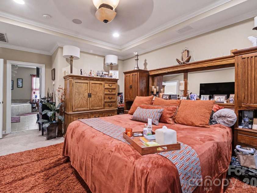 2516 River Oaks Drive, Waxhaw, NC 28173.  MLS# CAR4370058, YatesRealty ID 32419. 