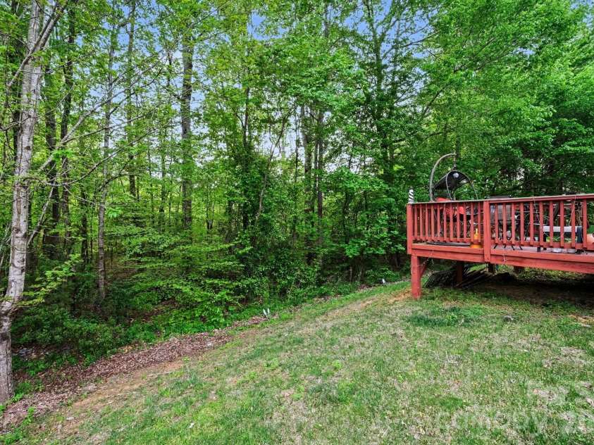 2516 River Oaks Drive, Waxhaw, NC 28173.  MLS# CAR4370058, YatesRealty ID 32419. 