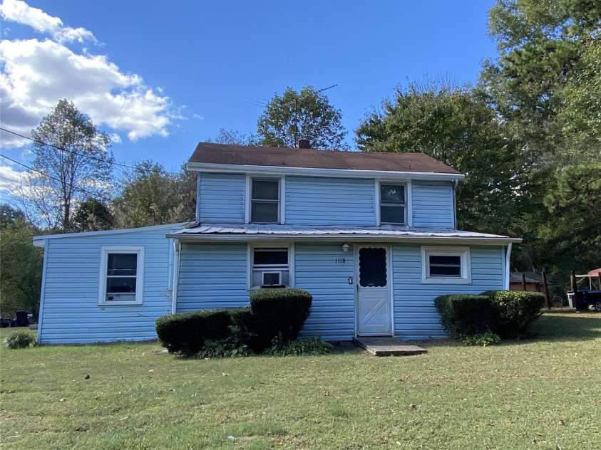 1118 Wall Street, Statesville, NC 28677.  MLS# CAR4191954, YatesRealty ID 3242. 